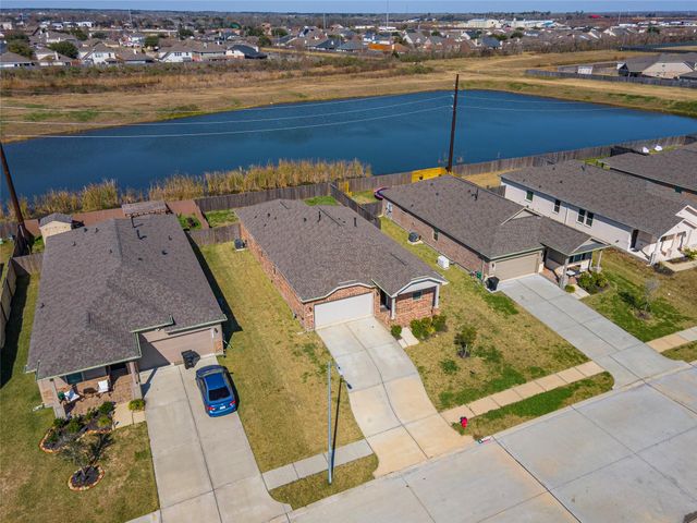 14915 Spring Forest Lane, Baytown, TX 77523