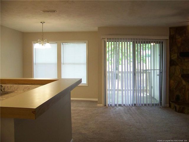 1022 BROOKHOLLOW Drive 2, Fayetteville, NC 28314