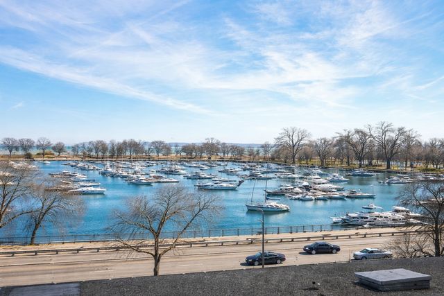 3440 N Lake Shore Drive 3C, Chicago, IL 60657