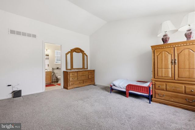 1804 MORRIS CIR, Southampton, PA 18966