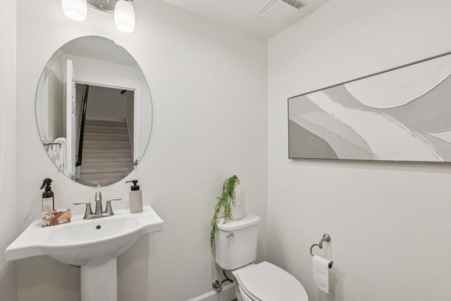 3933 3933 Portola Cmn 1, Livermore, CA 94551