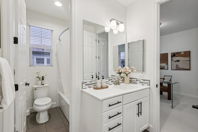 3933 3933 Portola Cmn 1, Livermore, CA 94551