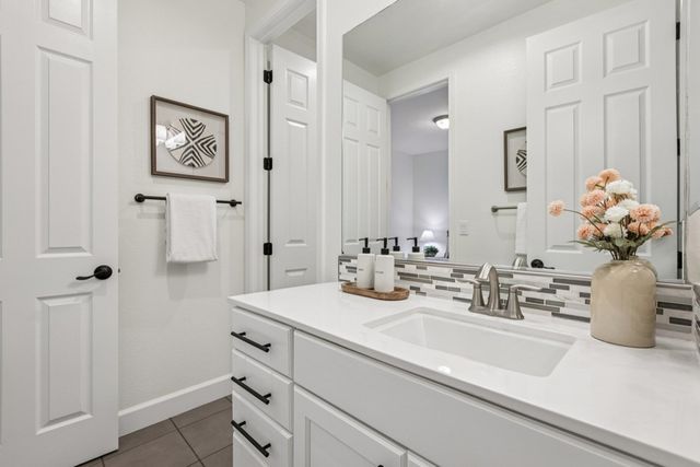 3933 3933 Portola Cmn 1, Livermore, CA 94551