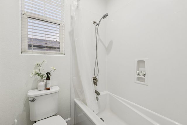 3933 3933 Portola Cmn 1, Livermore, CA 94551