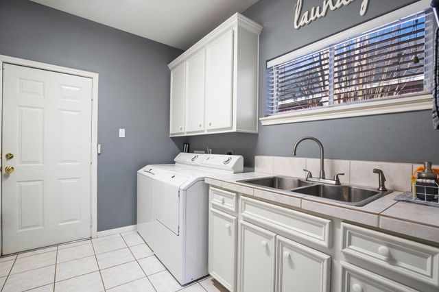 9292 Deepwater Drive, Montgomery, TX 77356