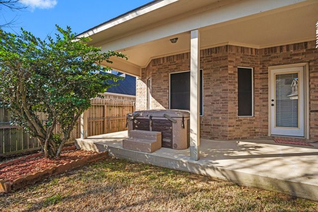 9292 Deepwater Drive, Montgomery, TX 77356