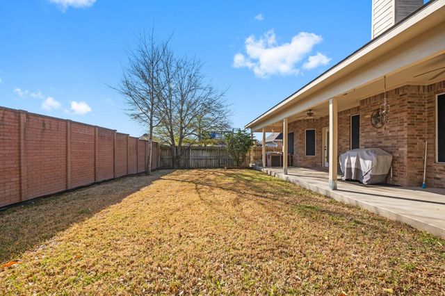 9292 Deepwater Drive, Montgomery, TX 77356