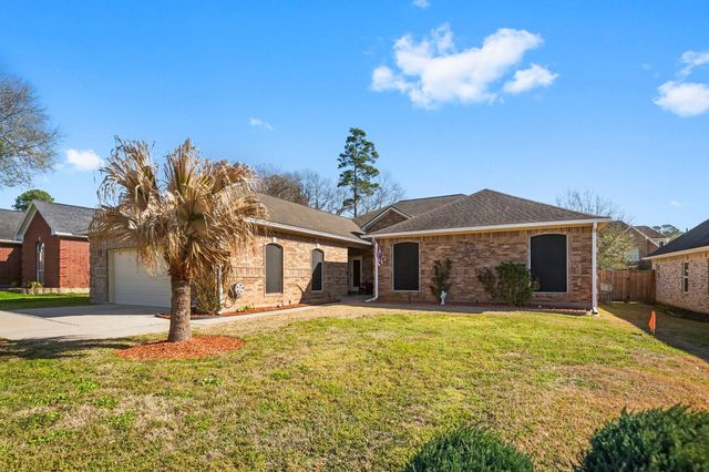 9292 Deepwater Drive, Montgomery, TX 77356