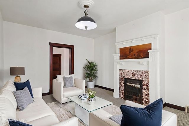 221 Fernleaf St, Arlington, PA 15210