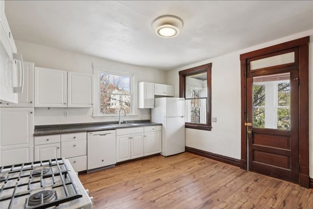 221 Fernleaf St, Arlington, PA 15210