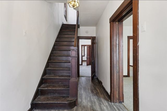 221 Fernleaf St, Arlington, PA 15210