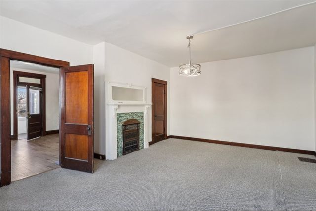 221 Fernleaf St, Arlington, PA 15210