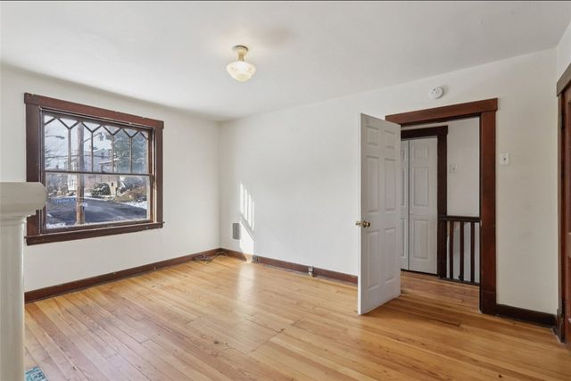 221 Fernleaf St, Arlington, PA 15210