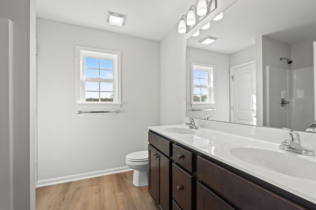810 Woodside Dr., Conway, SC 29526
