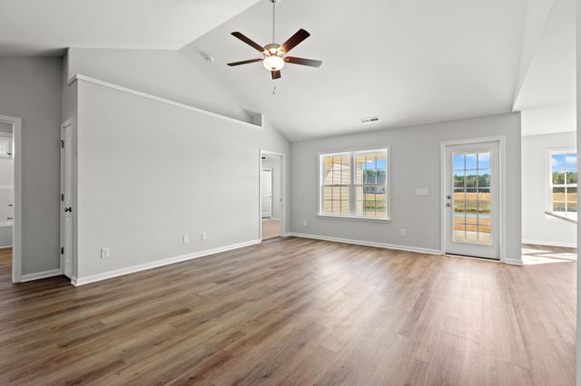 810 Woodside Dr., Conway, SC 29526