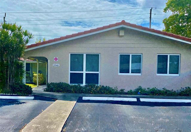 2040 NE 56th Ct 1, Fort Lauderdale, FL 33308