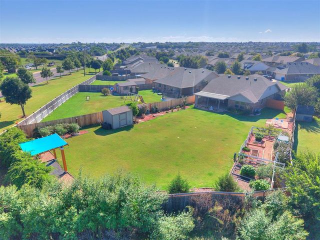1017 Bear Mountain Drive, Norman, OK 73069