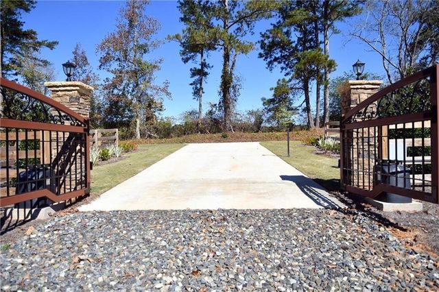 352 Mulberry Road, Winder, GA 30680