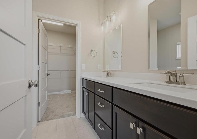 2038 Leopold Way, Sun Prairie, WI 53590