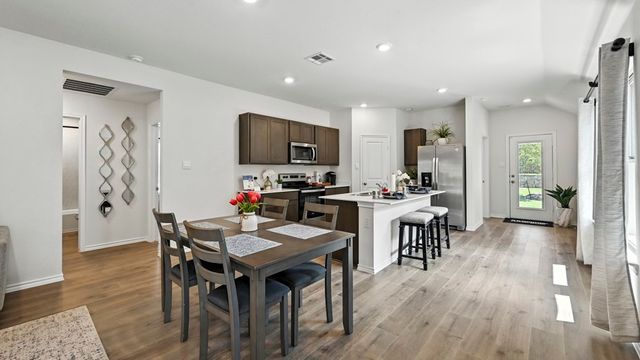 646 Glee Stem Road, Lavon, TX 75166