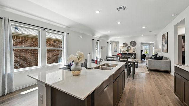 646 Glee Stem Road, Lavon, TX 75166