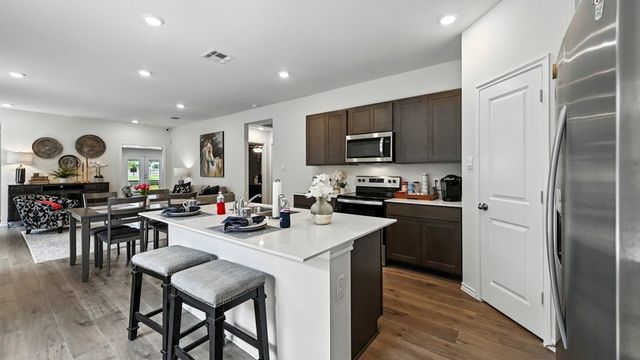 646 Glee Stem Road, Lavon, TX 75166