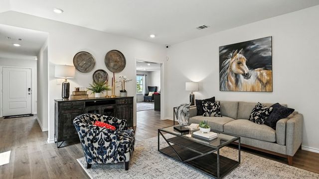 646 Glee Stem Road, Lavon, TX 75166