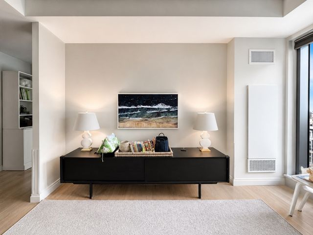 133 Seaport Blvd 717, Boston, MA 02210