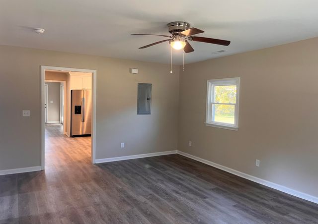 1060 Boulevard Road, Sumter, SC 29153