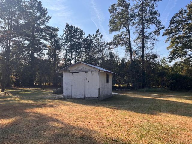 1060 Boulevard Road, Sumter, SC 29153