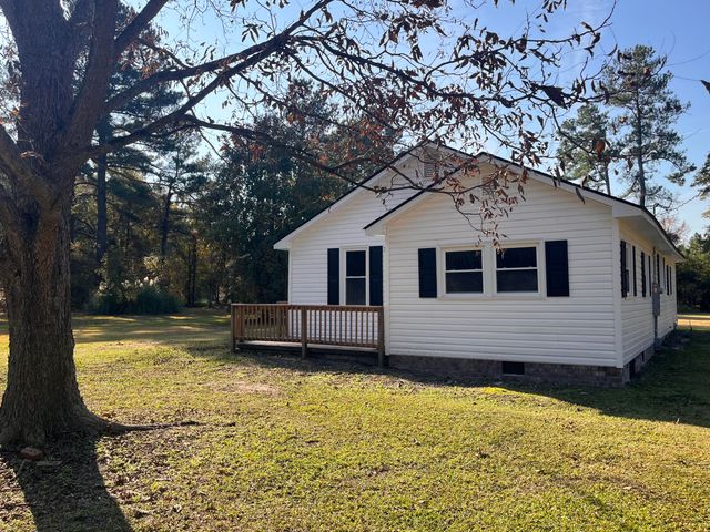 1060 Boulevard Road, Sumter, SC 29153