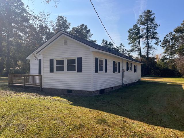 1060 Boulevard Road, Sumter, SC 29153