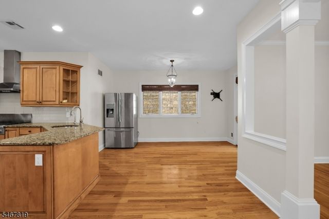8 Chapel Hill Ct, Cedar Grove Twp., NJ 07009