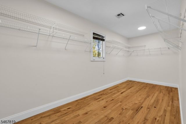 8 Chapel Hill Ct, Cedar Grove Twp., NJ 07009