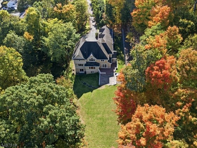 8 Chapel Hill Ct, Cedar Grove Twp., NJ 07009