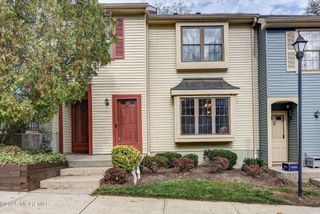 141 Eastwick Court, Aberdeen, NJ 07747