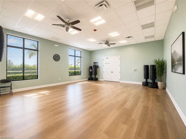 1367 Artesia DR E 302, Naples, FL 34113