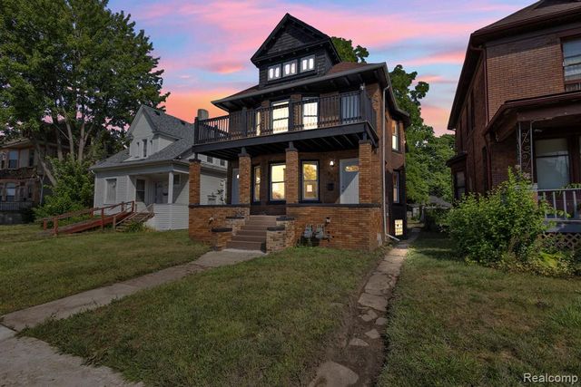 632 Clairmount Street, Detroit, MI 48202