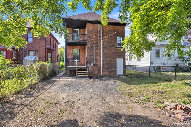 632 Clairmount Street, Detroit, MI 48202