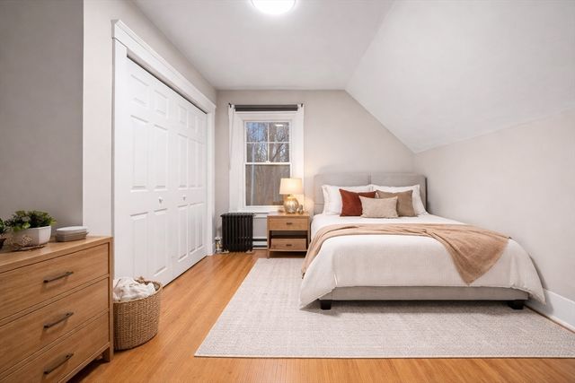 7 Chadwick St, Worcester, MA 01605