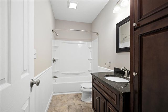 7 Chadwick St, Worcester, MA 01605