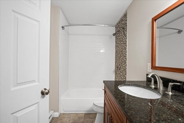 7 Chadwick St, Worcester, MA 01605