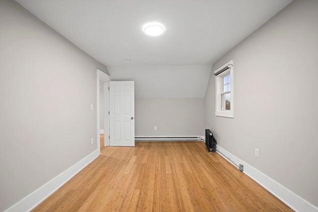 7 Chadwick St, Worcester, MA 01605