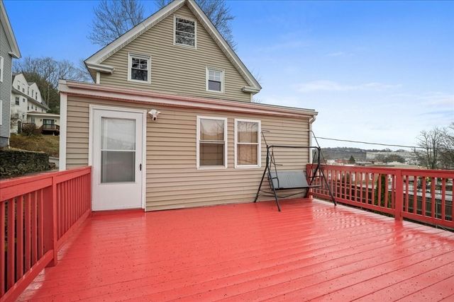 7 Chadwick St, Worcester, MA 01605