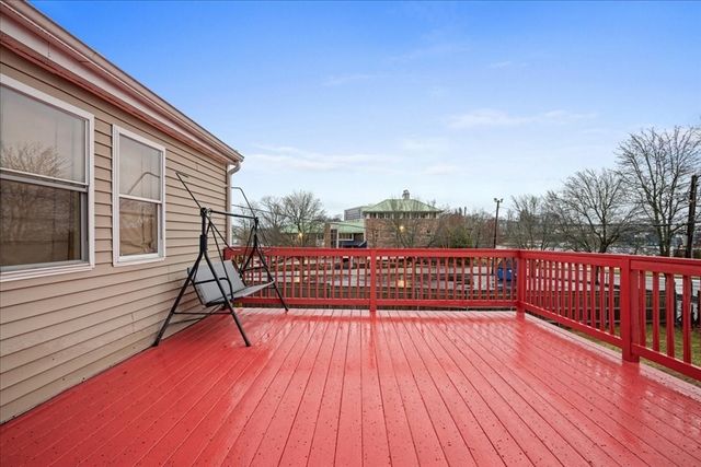 7 Chadwick St, Worcester, MA 01605