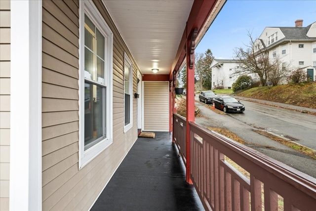 7 Chadwick St, Worcester, MA 01605