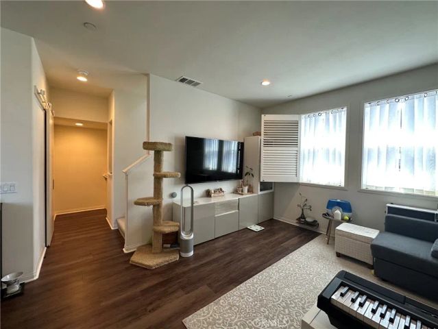 15310 Jasmine, Gardena, CA 90249