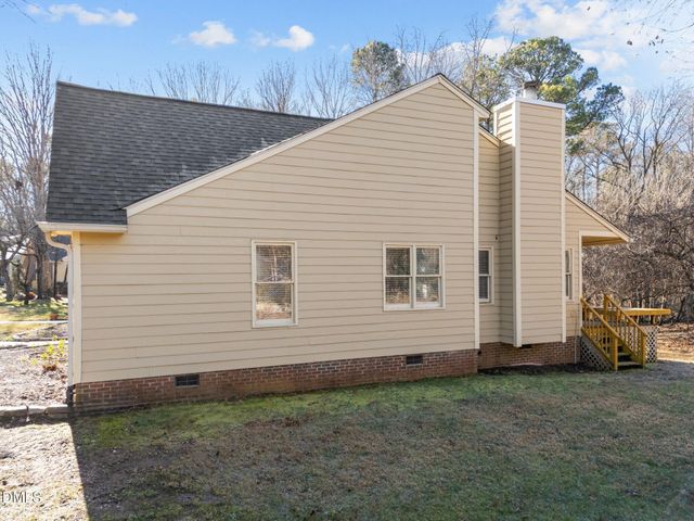 135 Boldleaf Court, Cary, NC 27513