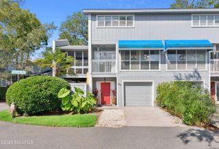 207 Pelican Place, St. Simons Island, GA 31522