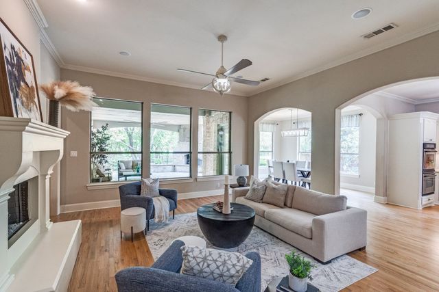 512 Rosebury Circle, Mckinney, TX 75071